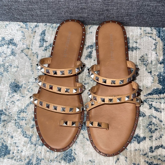 Sincerely Jules Tabbi Studded Sandals - Picture 3 of 7